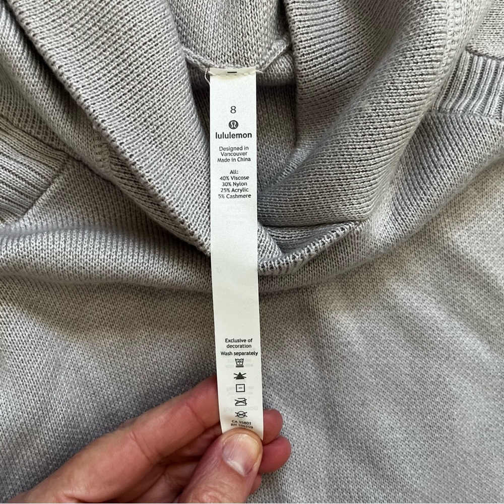 LULULEMON SOOTHE AWAY HOODIE SIZE 8 CASHMERE BLEND COMFY STYLISH TRENDY - Picture 4 of 5